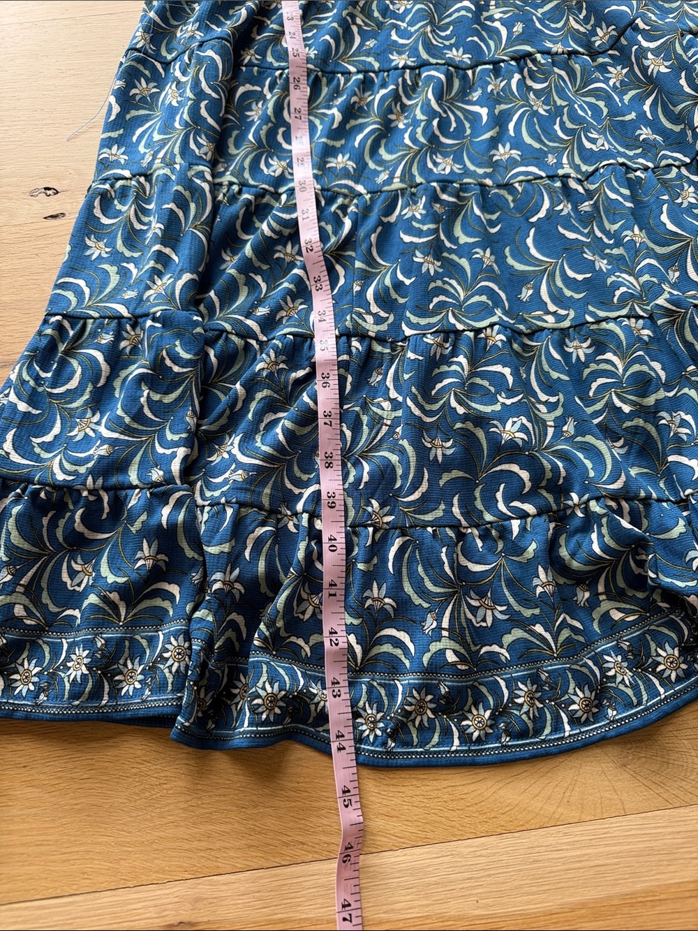 NWT Max Studio Tiered V-Neck Dress - Picture 7 of 11